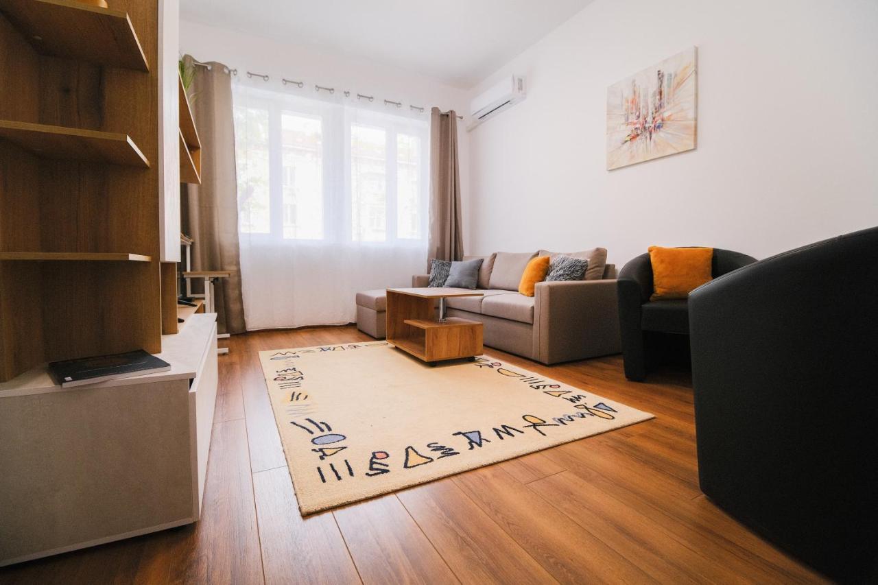 Apartment In The City Center Plovdiv Luaran gambar